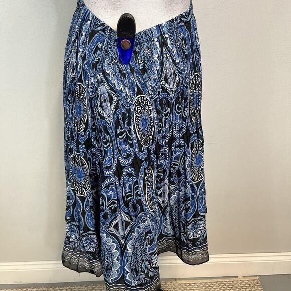 Sunny Leigh Woman Skirt Plus size 1X Blue Black Paisley Pleated Knee A Line Slim - Picture 10 of 11